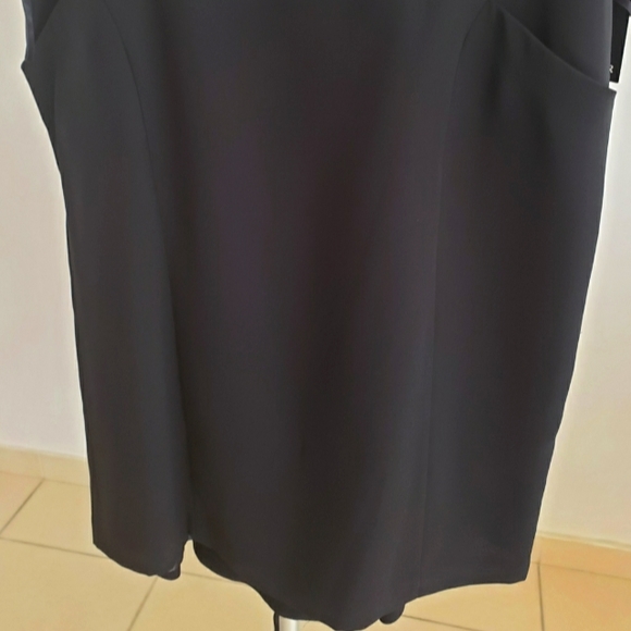 Jones Wear Black skirt - Picture 2 of 12